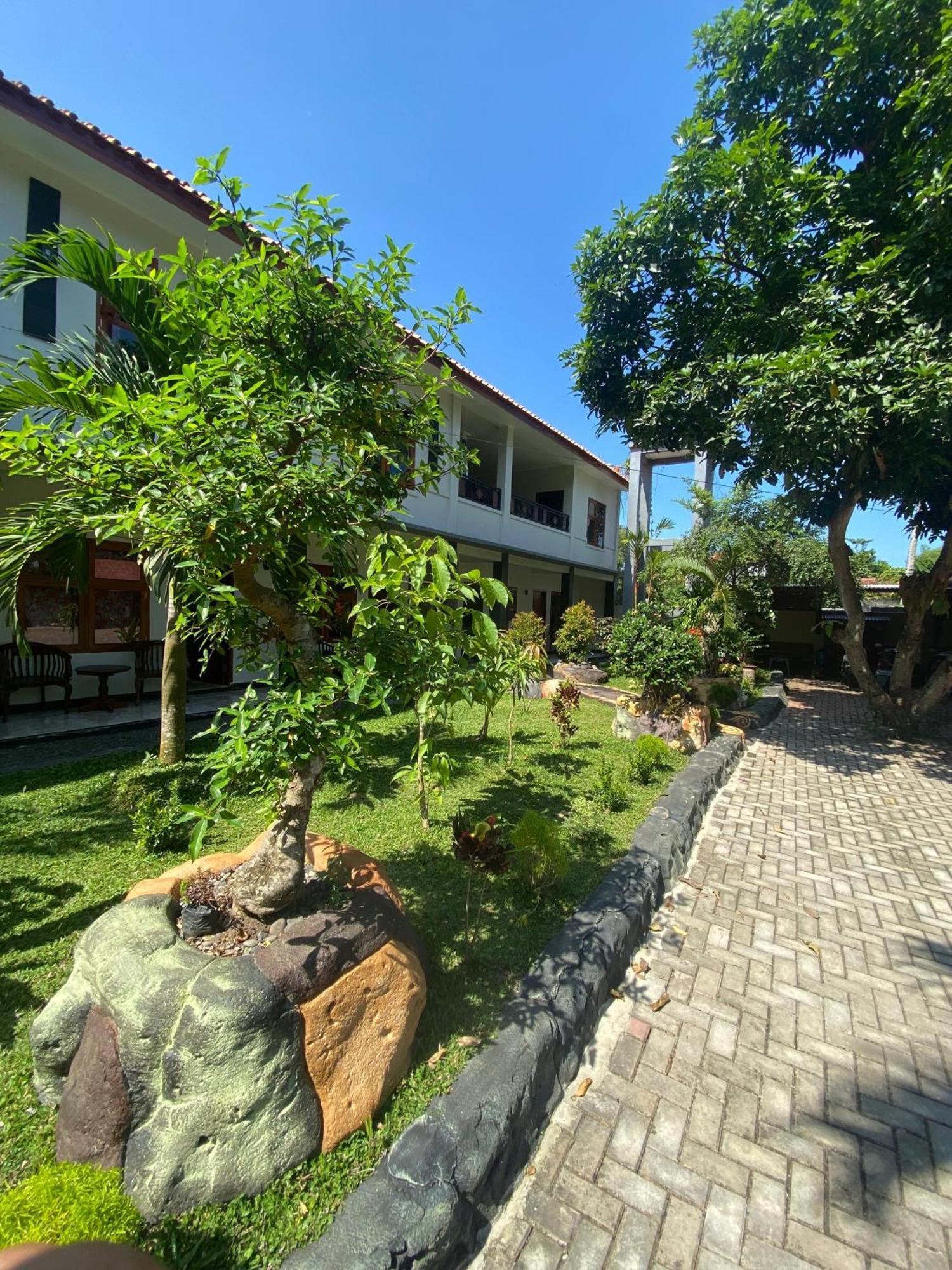 Mango Guesthouse Пангандаран Екстериор снимка