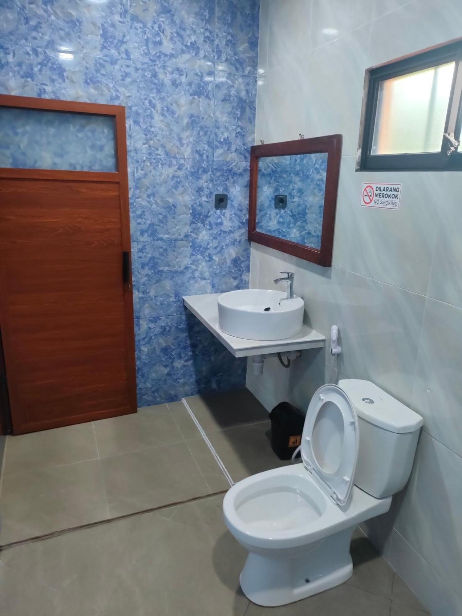 Mango Guesthouse Пангандаран Екстериор снимка