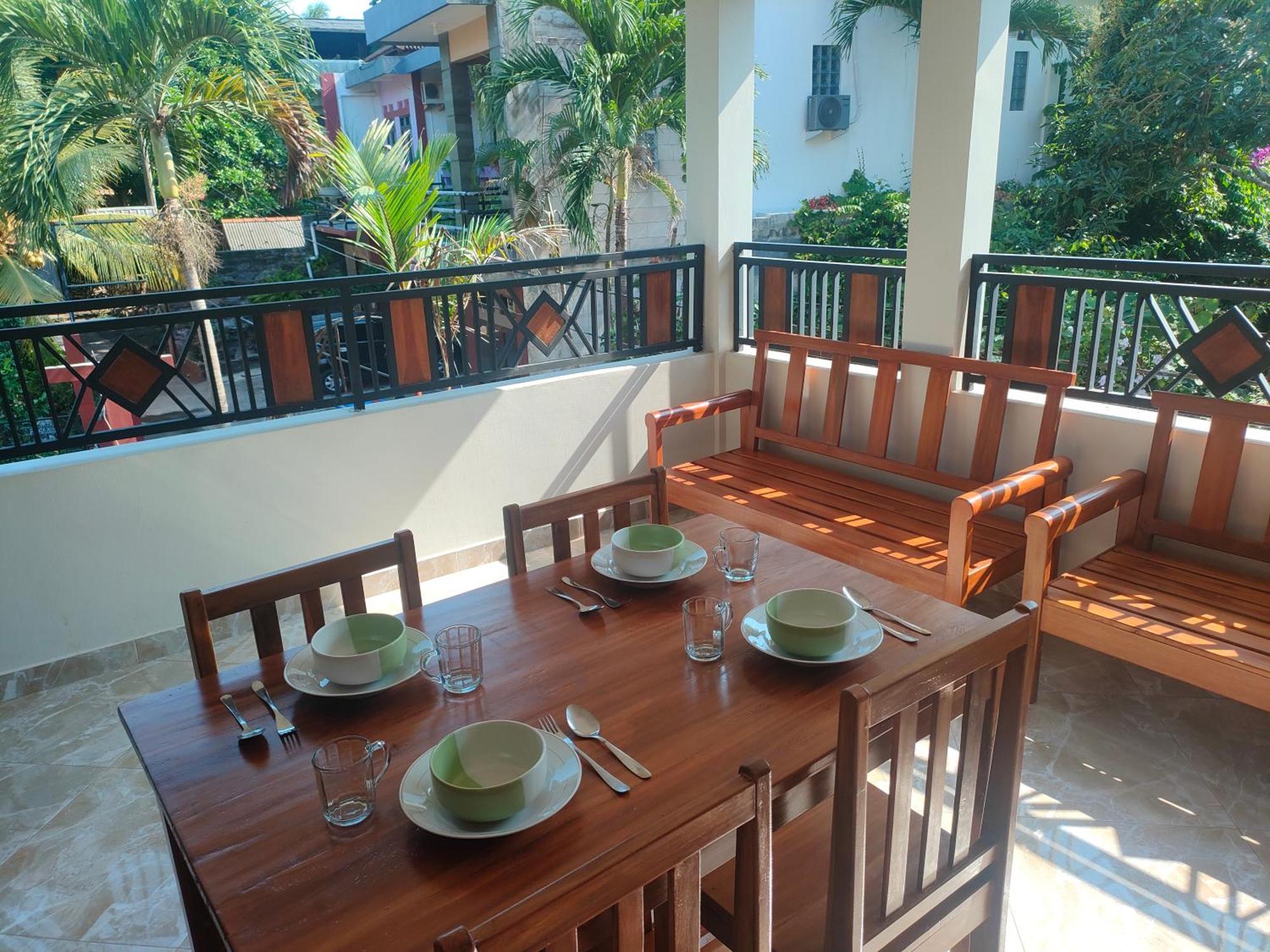 Mango Guesthouse Пангандаран Екстериор снимка