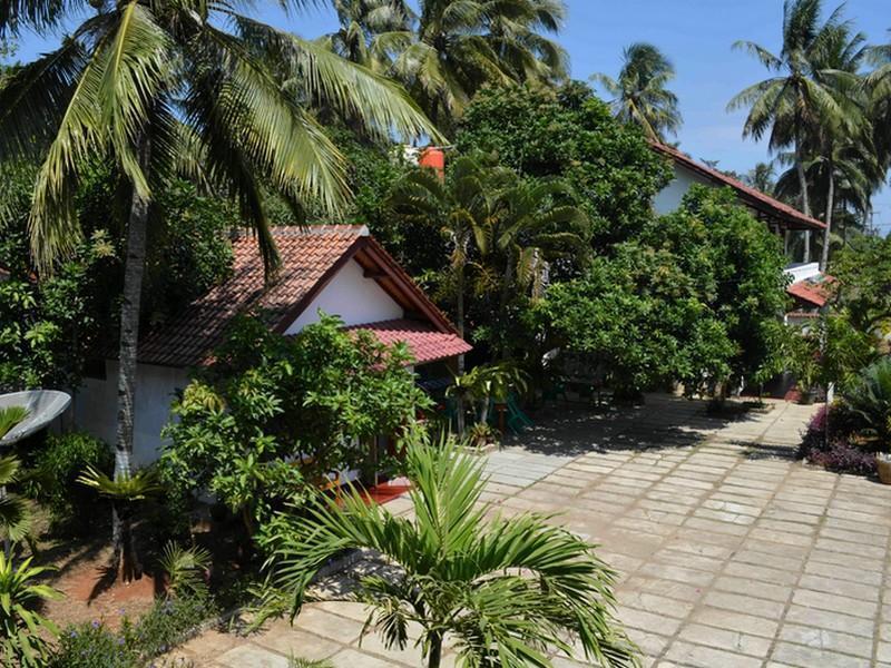 Mango Guesthouse Пангандаран Екстериор снимка